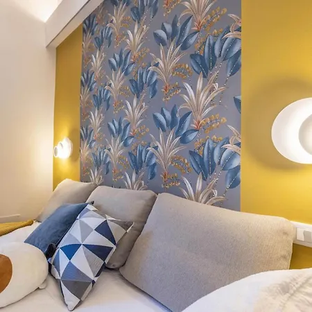 Guesthost - Casa Daimo Exhibition Area! *