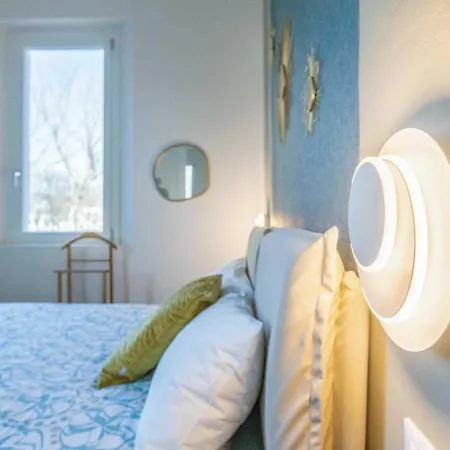 Guesthost - Casa Daimo Exhibition Area!