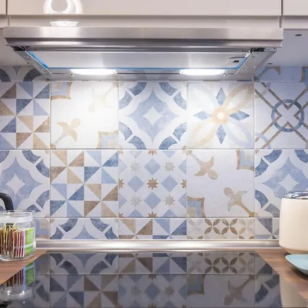 Guesthost - Casa Daimo Exhibition Area! Daire *