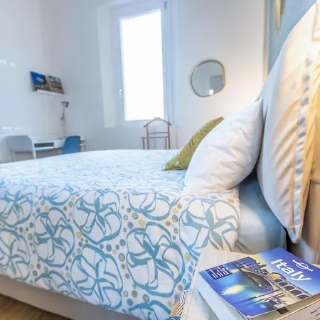 Daire Guesthost - Casa Daimo Exhibition Area! Bolonya