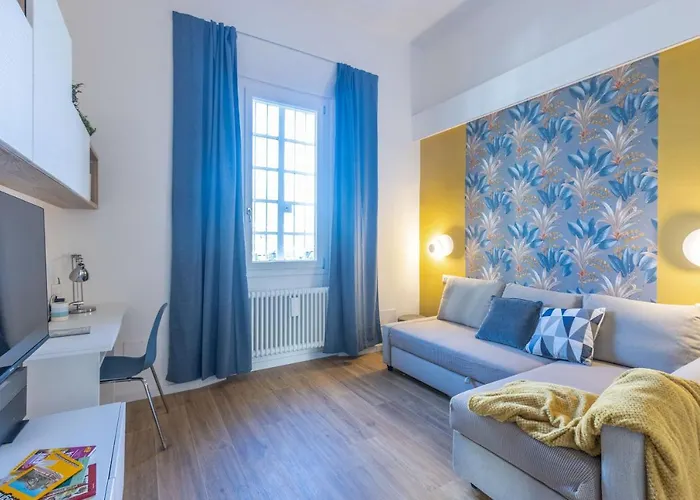 Guesthost - Casa Daimo Exhibition Area!