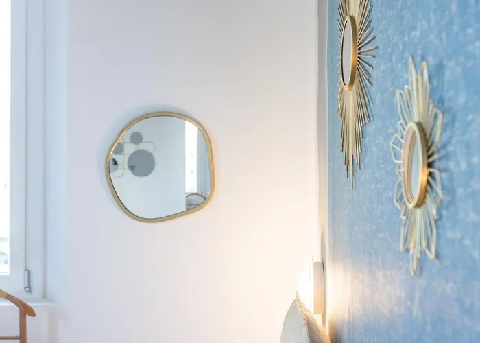 Guesthost - Casa Daimo Exhibition Area! شقة بولونيا