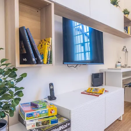 Guesthost - Casa Daimo Exhibition Area! Apartamento