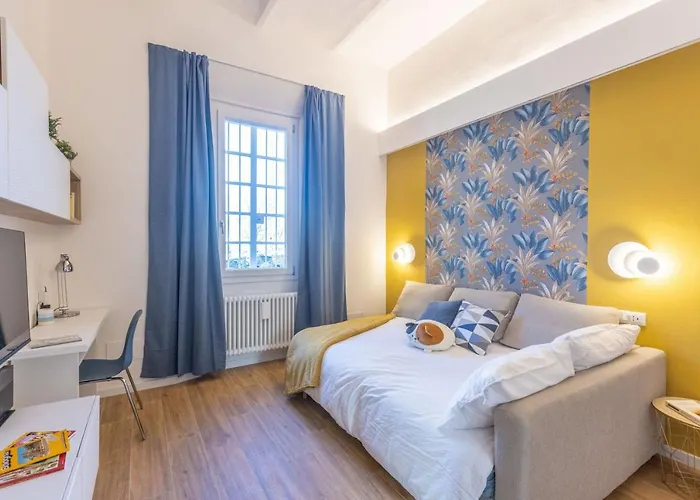 Guesthost - Casa Daimo Exhibition Area! Appartement Bologne